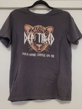 Def Tired Coffee Graphic Nursing Tee Hidden Zippers Medium Breastfeeding Shirt